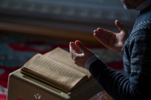 الحث  على الإكثار من قراءة القرآن في رمضان
