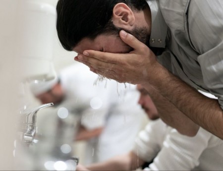 How to perform wudu' (ablution)? (a complete guide of wudu')